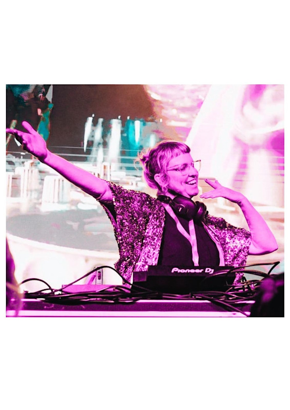 DAWN DROPS | SILENT SUNRISE DISCO  | RUN AMUK HOTDOGS  | SOUTH FREO