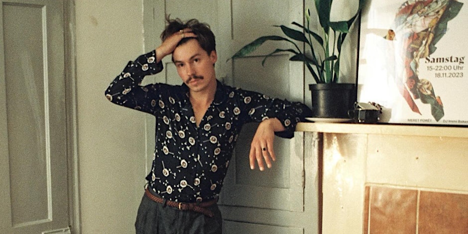 Enjoyable Listens + Powdered Cows