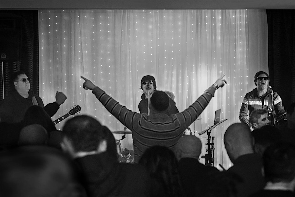 Faker Maker, Number One Oasis Tribute Band