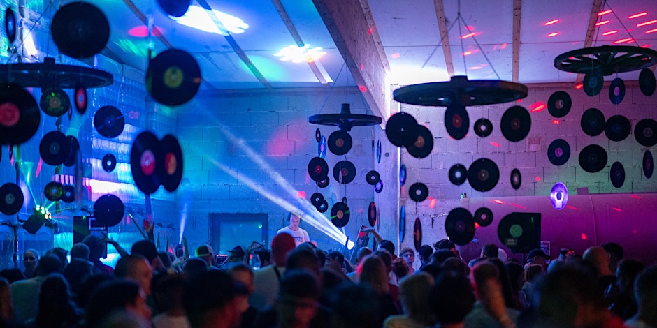 Golters 80er/90er Party im Weingut im Klee