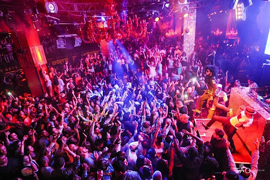 Hiphop & Reggaeton NightClub at The Venetian (Ladies Open Bar)