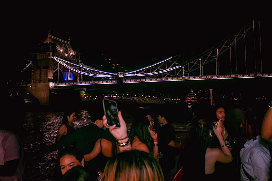Thames Turn-Up: Chapter III