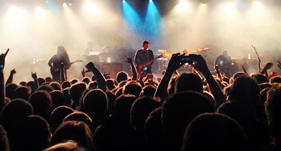 The Spotlight Lounge | Live Music Showcase