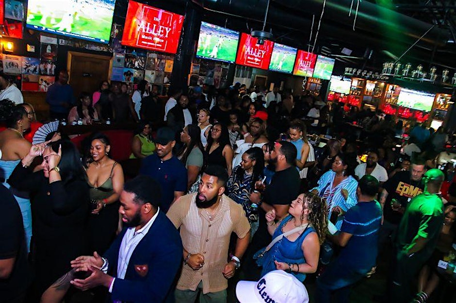 The Vibe Presents 1st Saturday {Easter Weekend Edition} @ Alley Music House