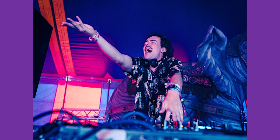 Woody Cook, LoVeDoGz, Pete Bennett (DJ Set)& SarahTonin @ The Magic Garden